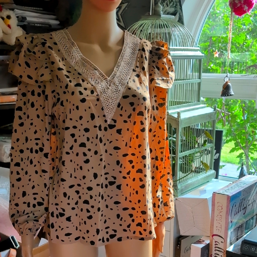 Elegant Polka Dot Blouse w/ Embroidered Trim * Medium * Khaki Colored * NWT
